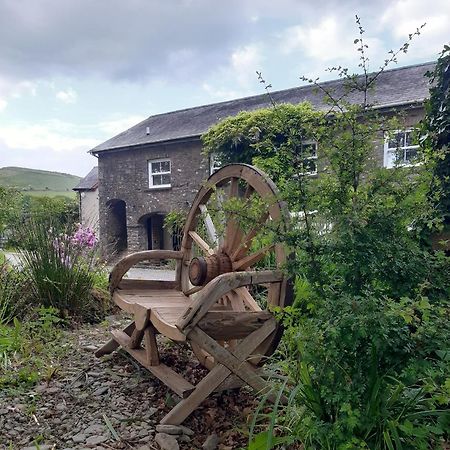 Ferienwohnung The Mews, Talley Llandeilo Exterior foto